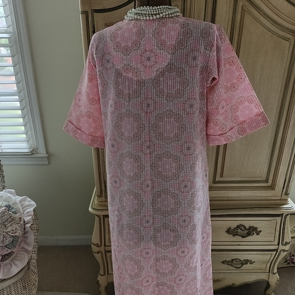 BEAUTIFUL, NWT VTG "MISS ELAINE" LIGHTWEIGHT SUMMER ROBE/SWIM/ BEACH COVER UP! - Picture 10 of 16
